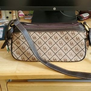 Vintage Dooney & Bourke Purse NOT AUTHENTIC